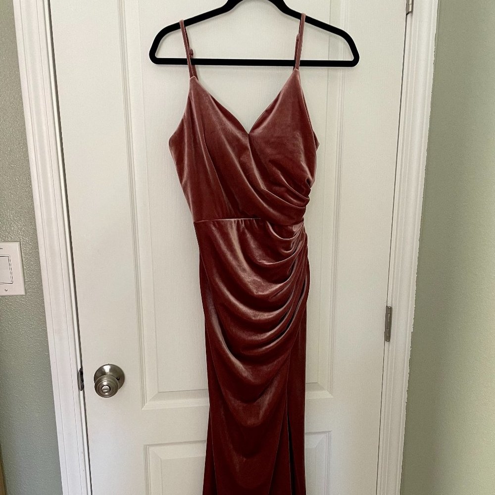 Revelry Rory Velvet Bridesmaid Dress Petite Dusty Rose Size 4